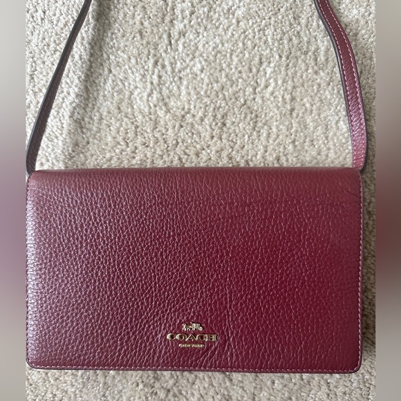 Coach Wallet on Chain - Picture 2 of 8